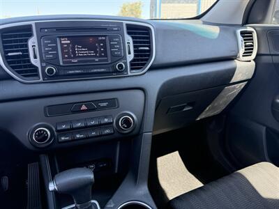 2017 Kia Sportage LX - Photo 9 - Madras, OR 97741