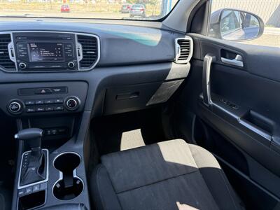 2017 Kia Sportage LX - Photo 6 - Madras, OR 97741