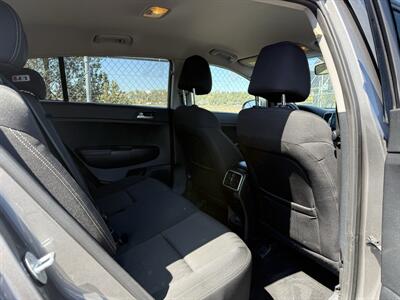 2017 Kia Sportage LX - Photo 5 - Madras, OR 97741