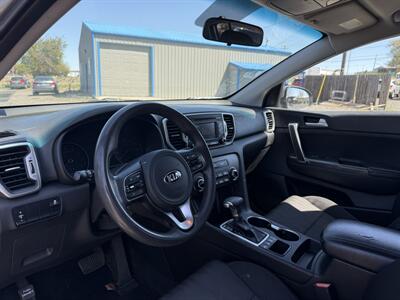 2017 Kia Sportage LX - Photo 4 - Madras, OR 97741