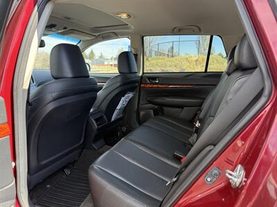 2012 Subaru Outback 3.6R Limited - Photo 6 - Madras, OR 97741