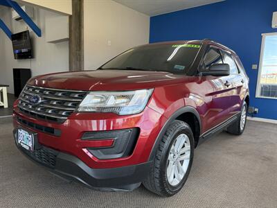 2017 Ford Explorer   - Photo 2 - Madras, OR 97741