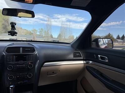 2017 Ford Explorer   - Photo 8 - Madras, OR 97741