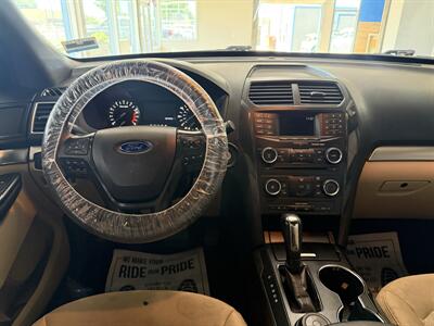 2017 Ford Explorer   - Photo 11 - Madras, OR 97741