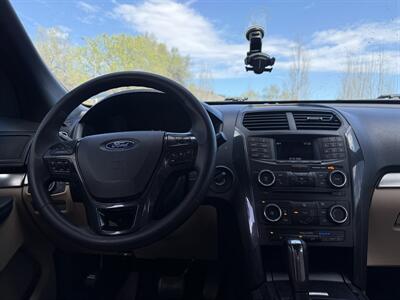 2017 Ford Explorer   - Photo 9 - Madras, OR 97741