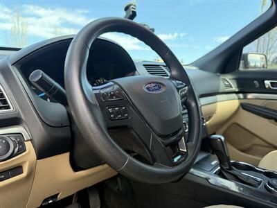2017 Ford Explorer   - Photo 10 - Madras, OR 97741