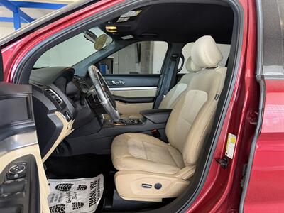 2017 Ford Explorer   - Photo 7 - Madras, OR 97741