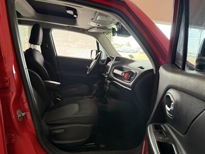 2016 Jeep Renegade Trailhawk - Photo 8 - Madras, OR 97741