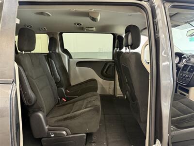 2016 Dodge Grand Caravan American Value Package   - Photo 5 - Madras, OR 97741