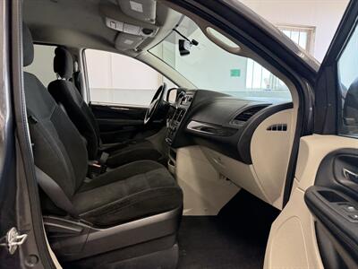 2016 Dodge Grand Caravan American Value Package   - Photo 6 - Madras, OR 97741