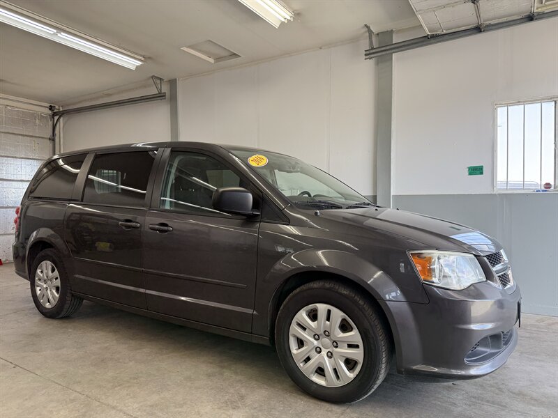 2016 Dodge Grand Caravan American Value Package   - Photo 1 - Madras, OR 97741