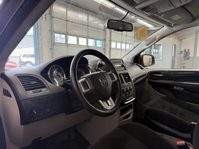 2016 Dodge Grand Caravan American Value Package   - Photo 11 - Madras, OR 97741