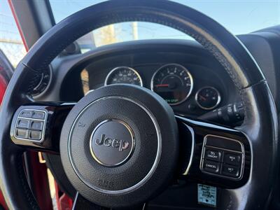 2014 Jeep Wrangler Unlimited Sahara   - Photo 10 - Madras, OR 97741