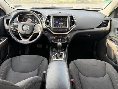 2017 Jeep Cherokee Latitude   - Photo 6 - Madras, OR 97741