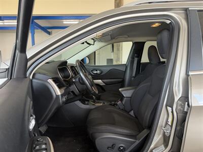 2017 Jeep Cherokee Latitude   - Photo 5 - Madras, OR 97741