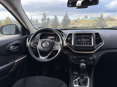 2017 Jeep Cherokee Latitude   - Photo 4 - Madras, OR 97741