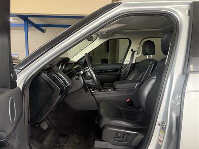 2020 Land Rover Discovery SE - Photo 5 - Madras, OR 97741