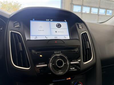 2017 Ford Focus SEL - Photo 14 - Madras, OR 97741