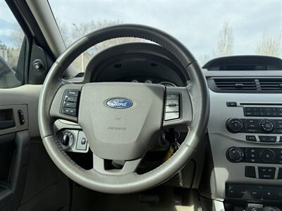 2011 Ford Focus SE   - Photo 11 - Madras, OR 97741
