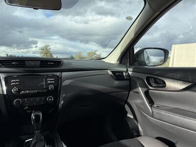 2017 Nissan Rogue Sport S   - Photo 5 - Madras, OR 97741