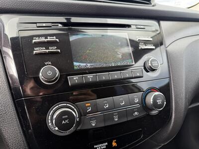2017 Nissan Rogue Sport S   - Photo 9 - Madras, OR 97741