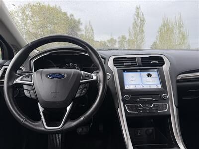 2017 Ford Fusion SE   - Photo 9 - Madras, OR 97741