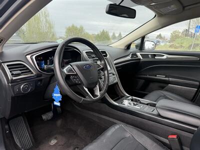 2017 Ford Fusion SE   - Photo 5 - Madras, OR 97741