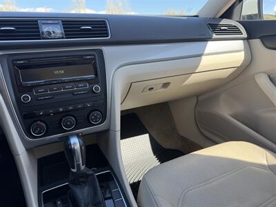 2014 Volkswagen Passat 1.8T S PZEV   - Photo 9 - Madras, OR 97741