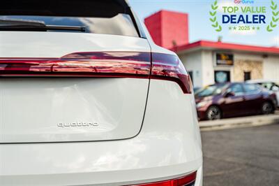 2022 Audi e-tron quattro Premium - Photo 8 - Long Beach, CA 90806