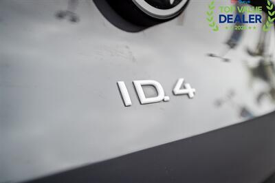 2023 Volkswagen ID.4 Pro S Plus - Photo 8 - Long Beach, CA 90806