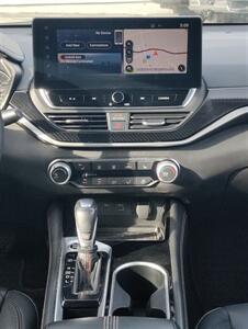 2023 Nissan Altima SR  2.5 - Photo 13 - Long Beach, CA 90806