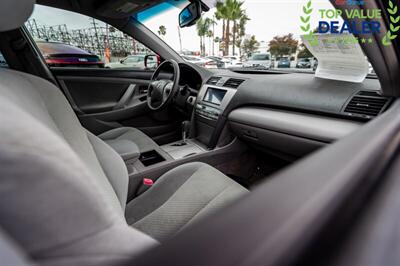 2007 Toyota Camry Hybrid SE   - Photo 23 - Long Beach, CA 90806