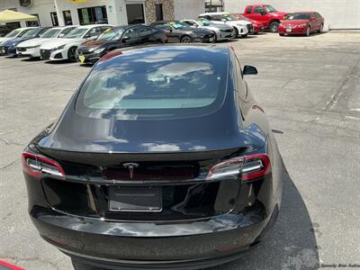 2021 Tesla Model 3 Standard Range Plus - Photo 5 - Long Beach, CA 90806