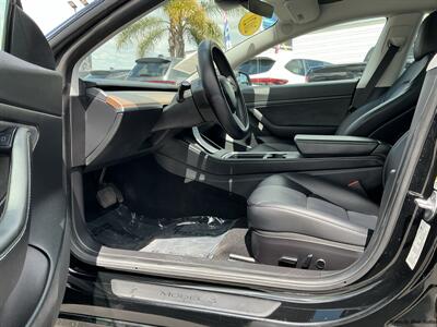 2021 Tesla Model 3 Standard Range Plus - Photo 14 - Long Beach, CA 90806