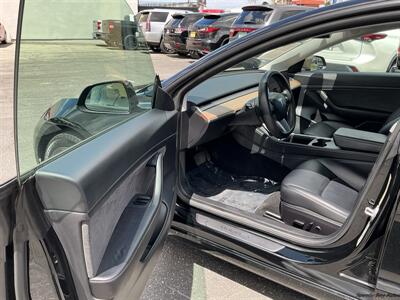 2021 Tesla Model 3 Standard Range Plus - Photo 13 - Long Beach, CA 90806