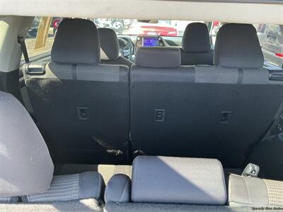 2023 Toyota Highlander XLE   - Photo 18 - Long Beach, CA 90806