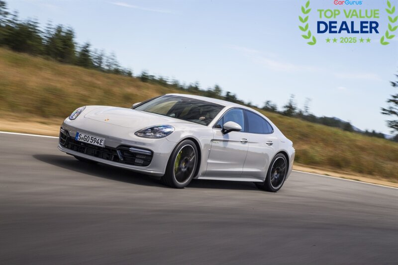 2018 Porsche Panamera 4  