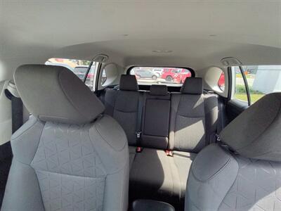 2021 Toyota RAV4 XLE   - Photo 8 - Long Beach, CA 90806