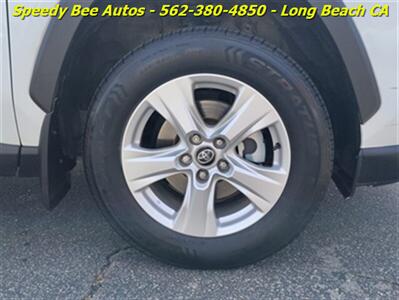 2021 Toyota RAV4 XLE - Photo 14 - Long Beach, CA 90806