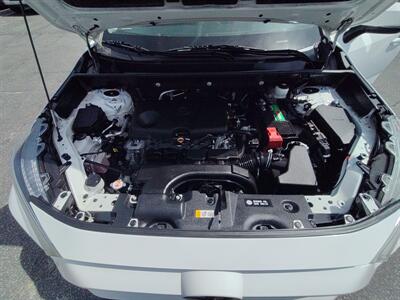 2021 Toyota RAV4 XLE   - Photo 10 - Long Beach, CA 90806