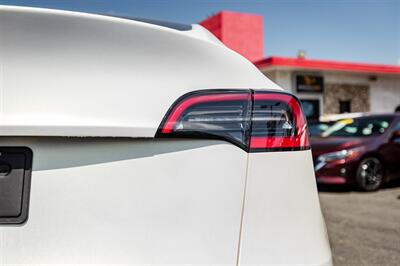 2021 Tesla Model Y Long Range   - Photo 25 - Long Beach, CA 90806