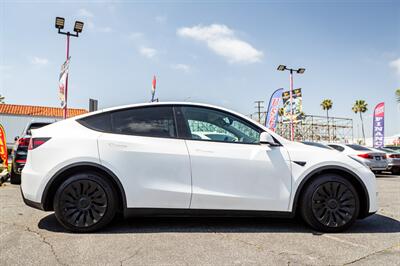 2021 Tesla Model Y Long Range   - Photo 27 - Long Beach, CA 90806