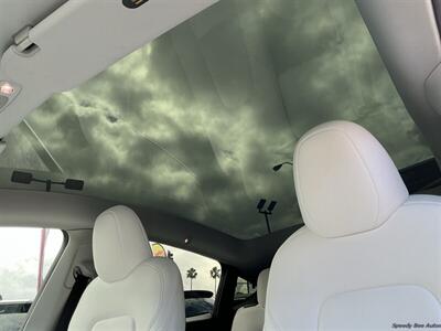 2023 Tesla Model Y Long Range   - Photo 9 - Long Beach, CA 90806