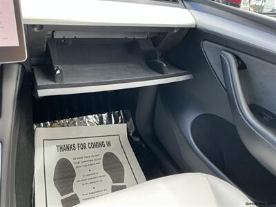 2023 Tesla Model Y Long Range   - Photo 10 - Long Beach, CA 90806