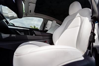 2023 Tesla Model Y Long Range - Photo 19 - Long Beach, CA 90806