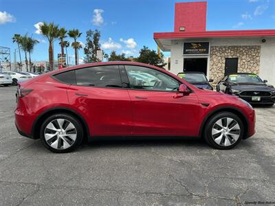 2023 Tesla Model Y Long Range   - Photo 2 - Long Beach, CA 90806