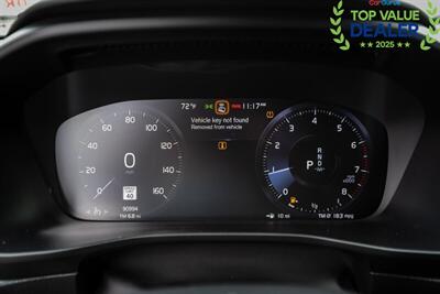 2021 Volvo XC40 T5 Momentum   - Photo 22 - Long Beach, CA 90806