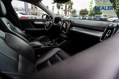 2021 Volvo XC40 T5 Momentum   - Photo 28 - Long Beach, CA 90806