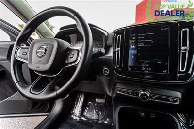 2021 Volvo XC40 T5 Momentum   - Photo 25 - Long Beach, CA 90806