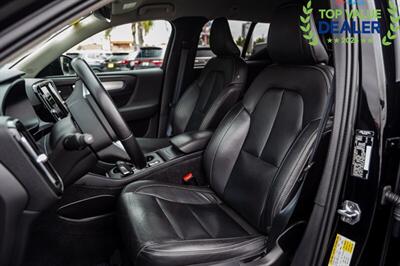 2021 Volvo XC40 T5 Momentum   - Photo 17 - Long Beach, CA 90806